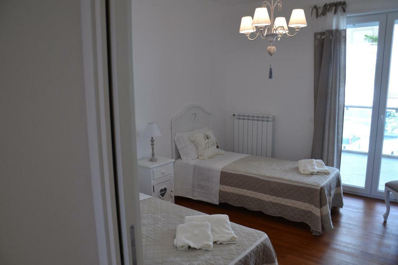 מונופולי Porto Nuovo Holiday Home מראה חיצוני תמונה